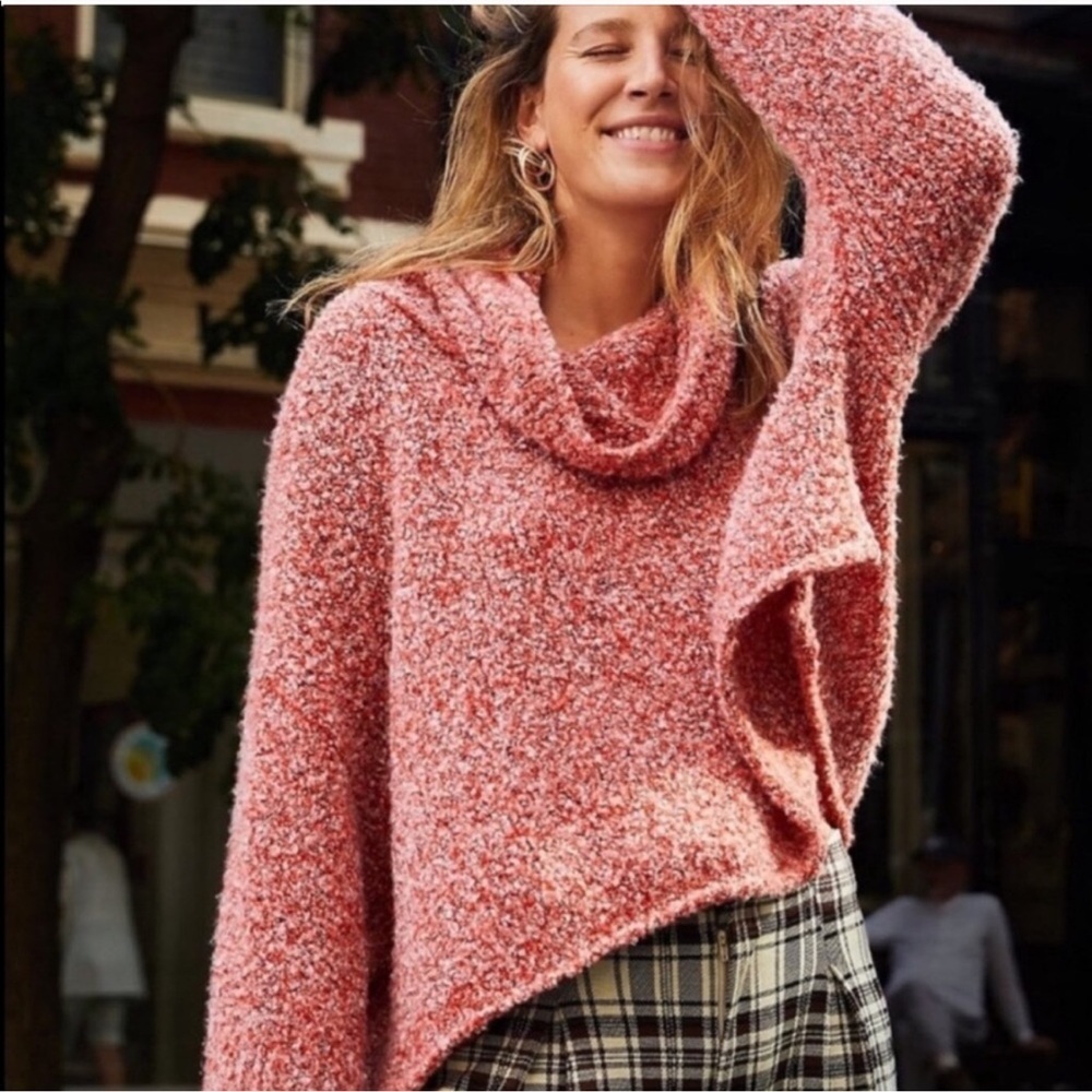 Free People BFF sweater !!